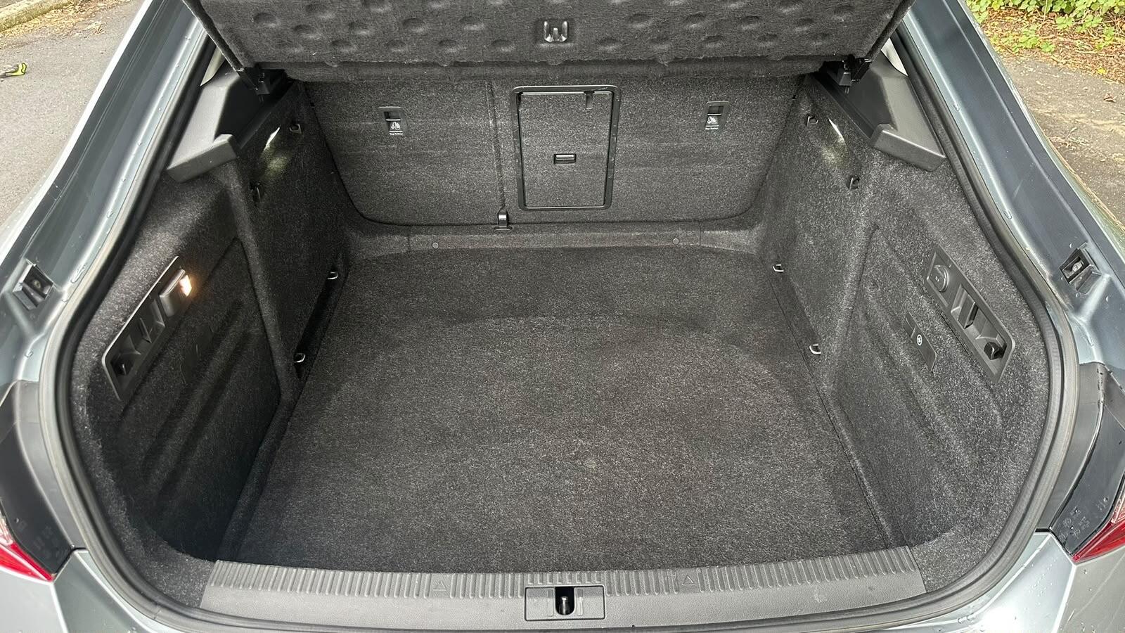Skoda Superb view 24