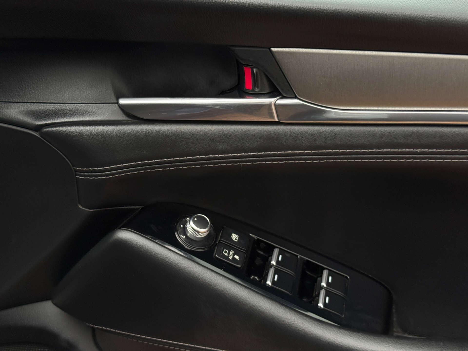 Mazda Skyactiv-G view 19