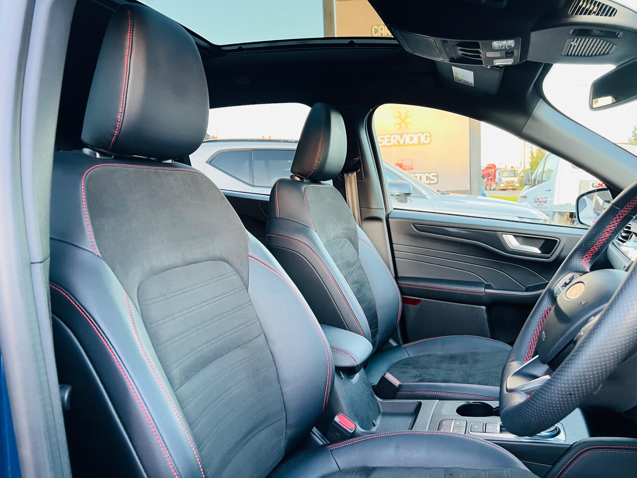 2023 Ford Kuga 2.5 EcoBoost Duratec 14.4kWh ST-Line X CVT Euro 6 (s/s) 5dr • 23,532 miles image 16