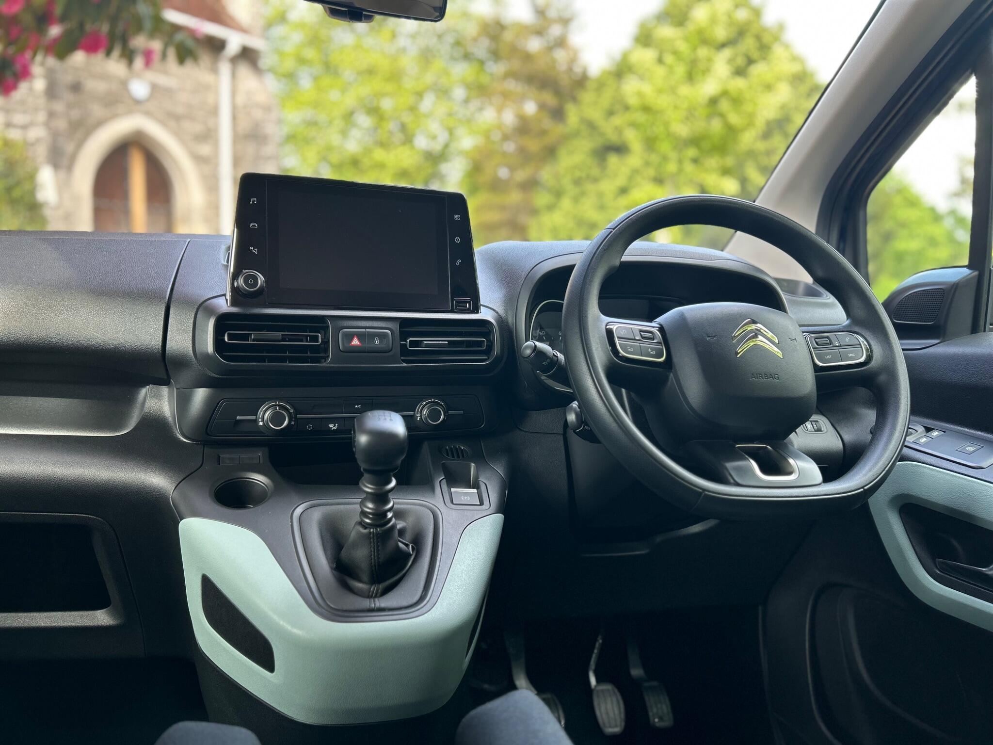 Citroen Berlingo view 9