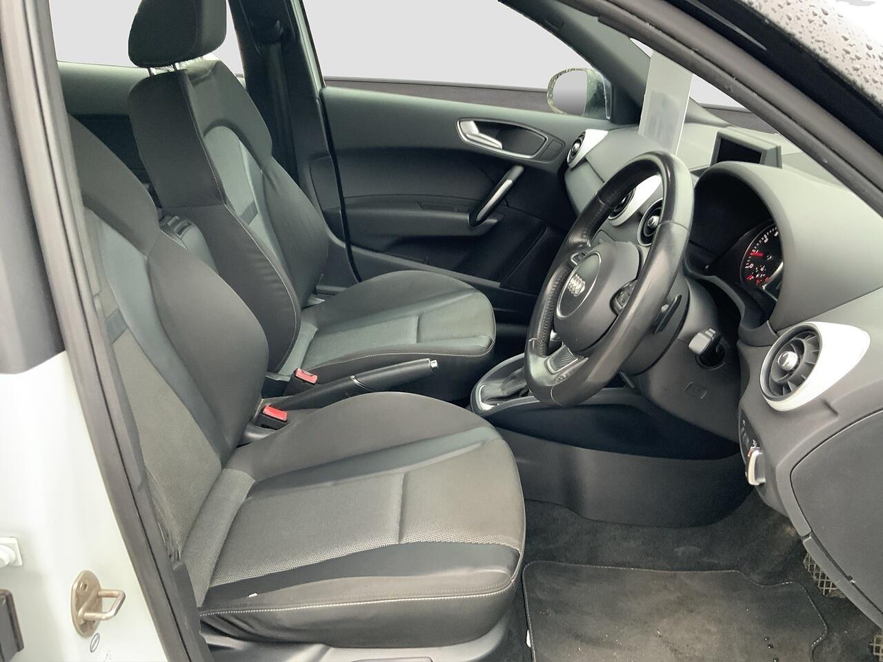Audi A1 view 11