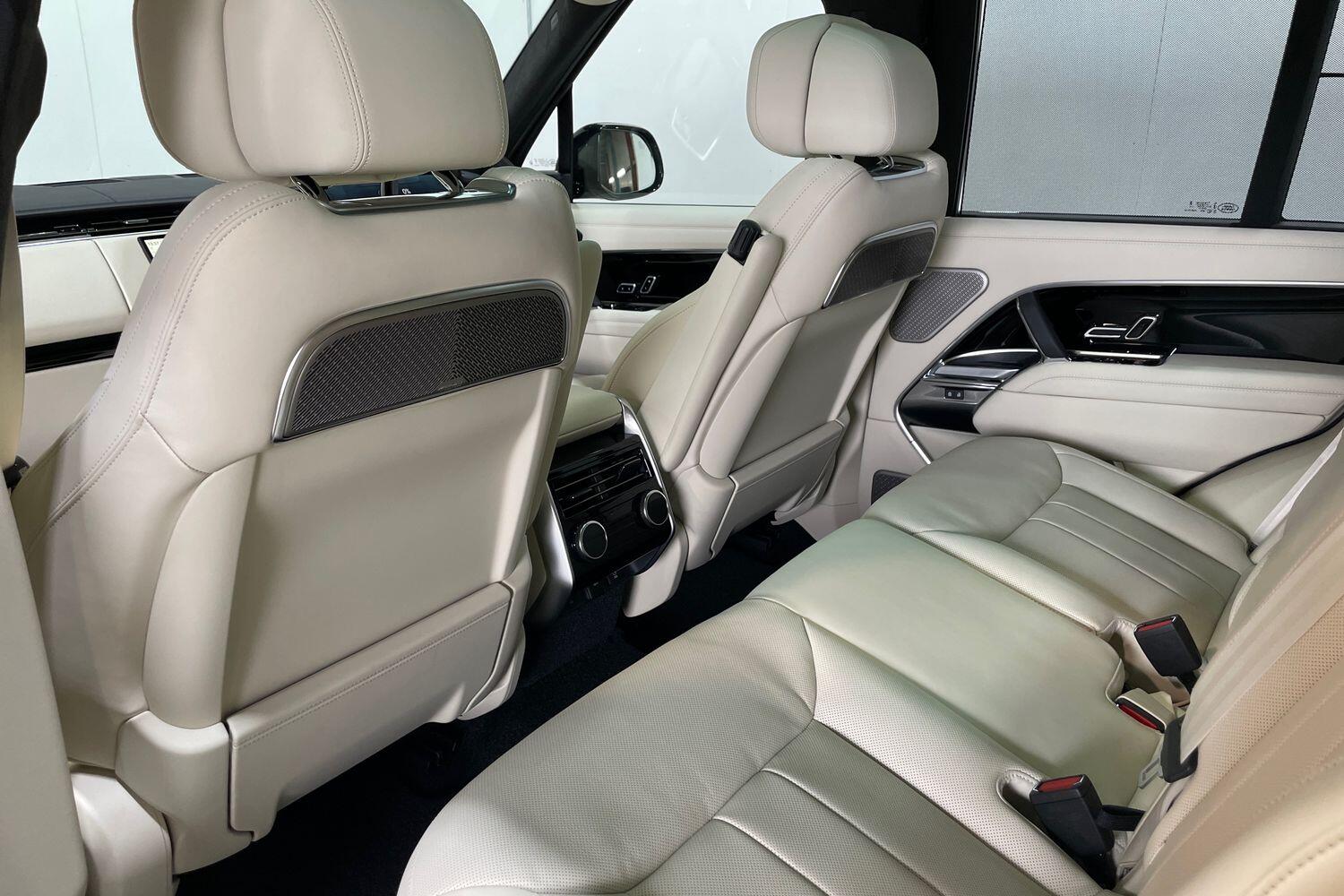 Land Rover Range Rover view 14