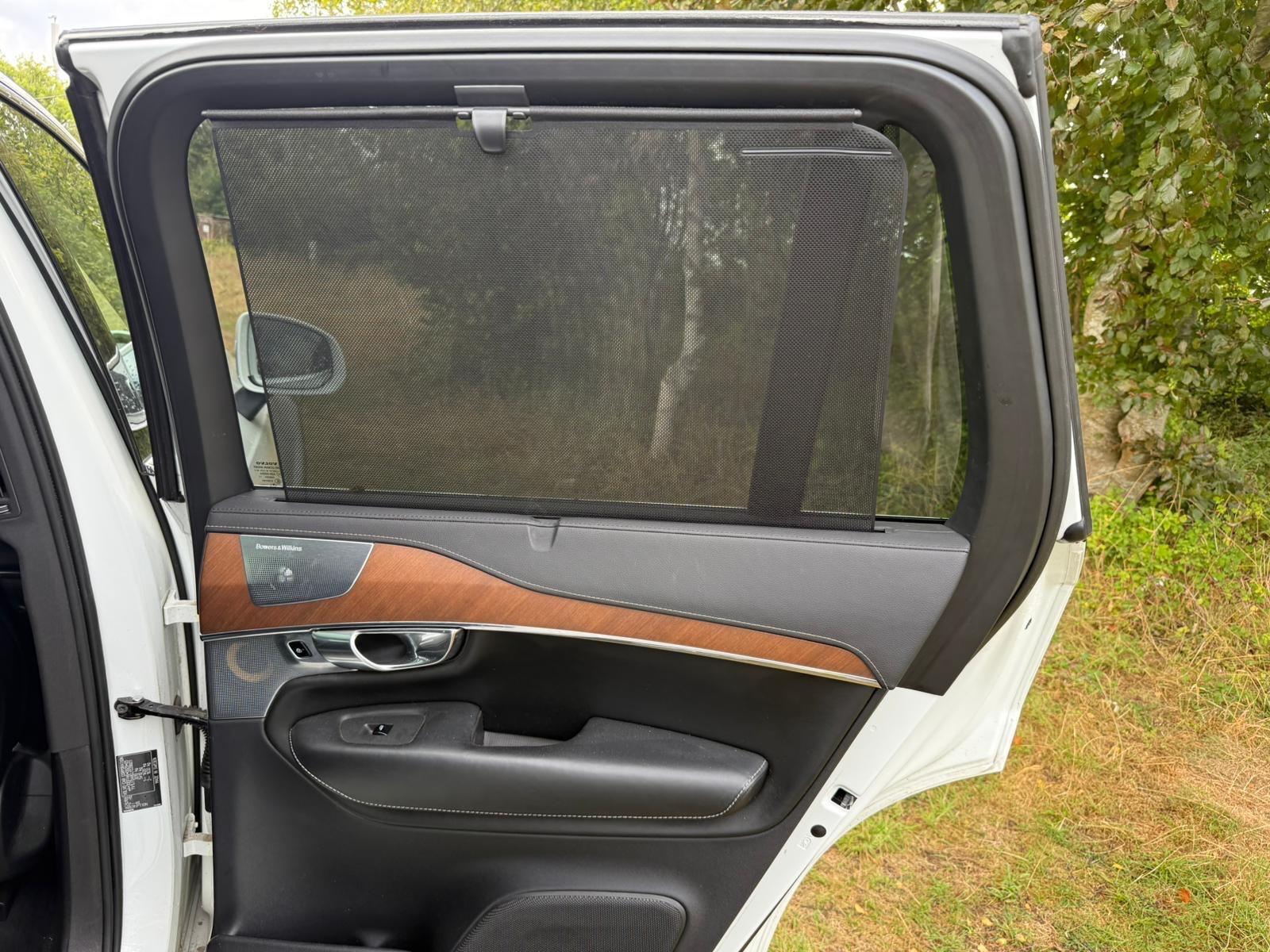 Volvo XC90 view 21