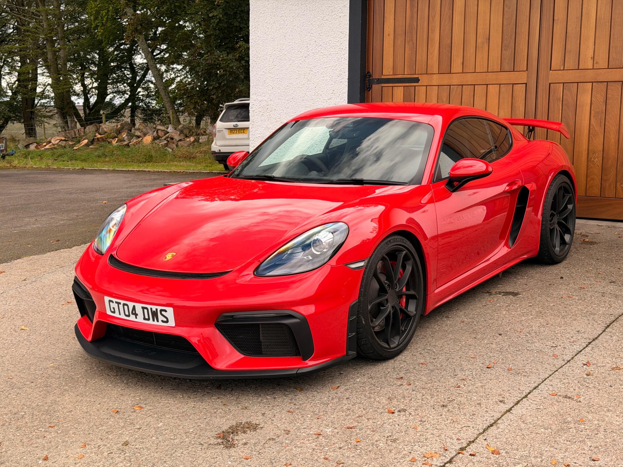 Porsche Cayman view 8