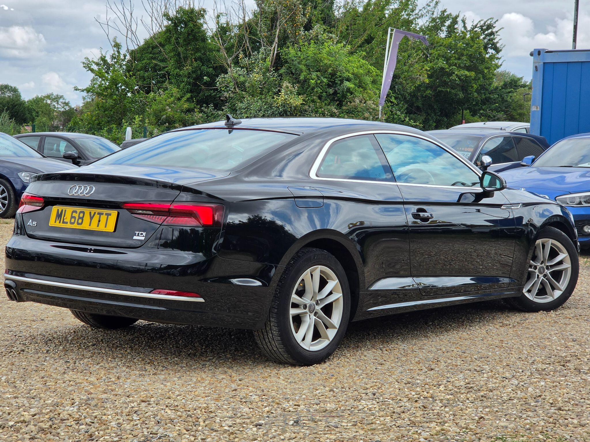 Audi A5 view 3