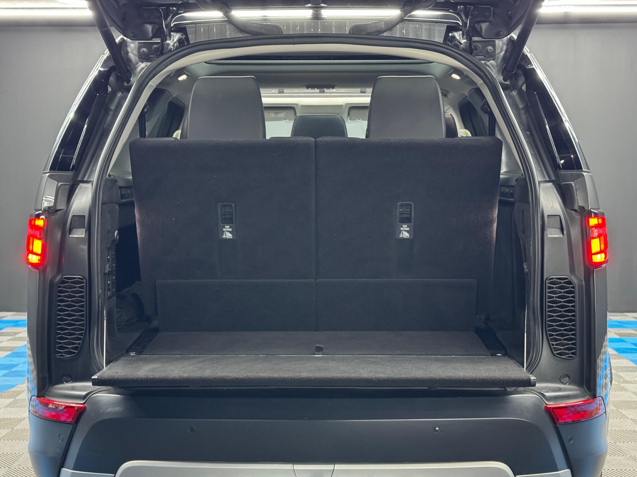 Land Rover Discovery view 44