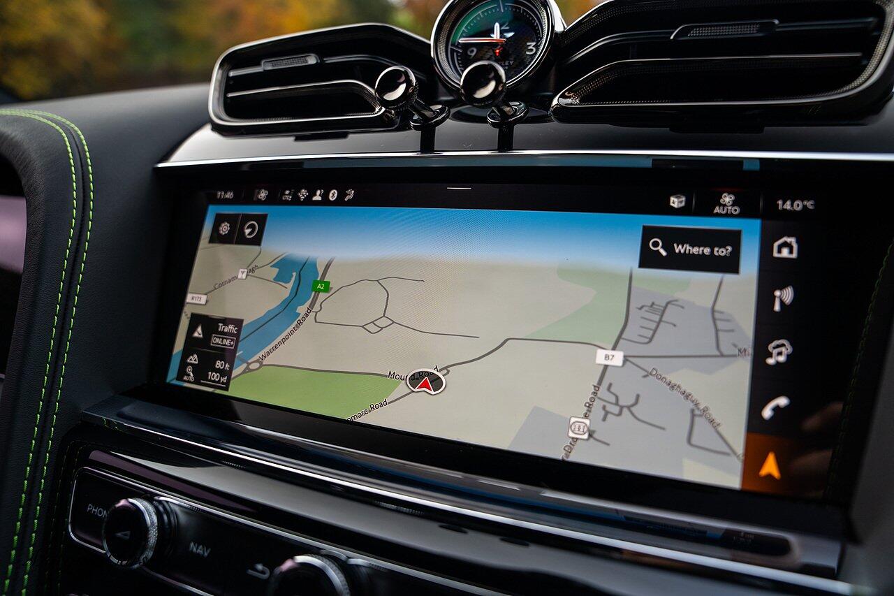 Bentley Bentayga view 96