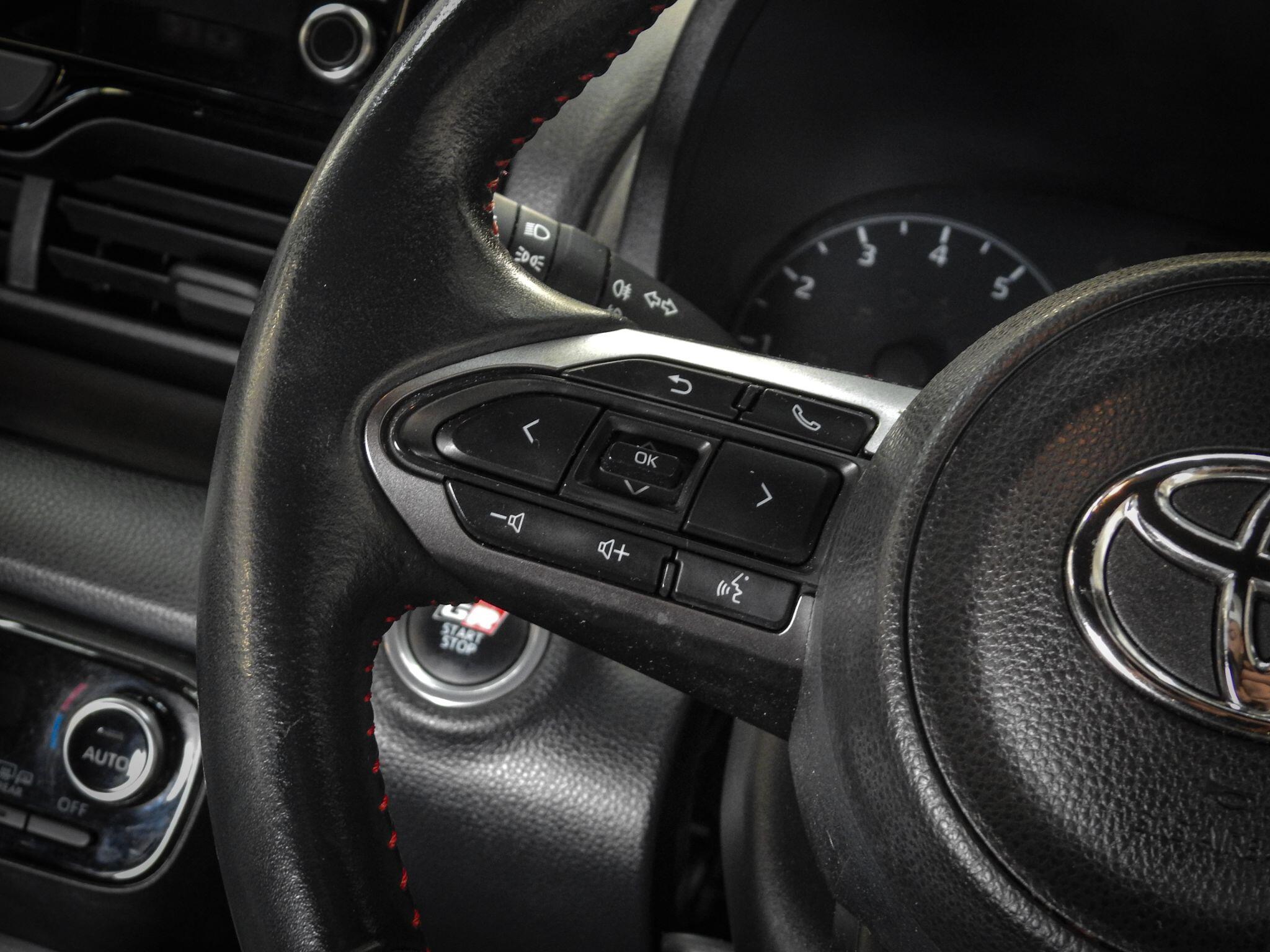 Toyota Yaris view 28