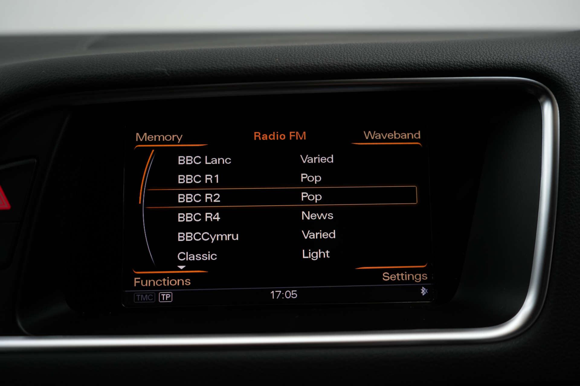 Audi SQ5 view 31
