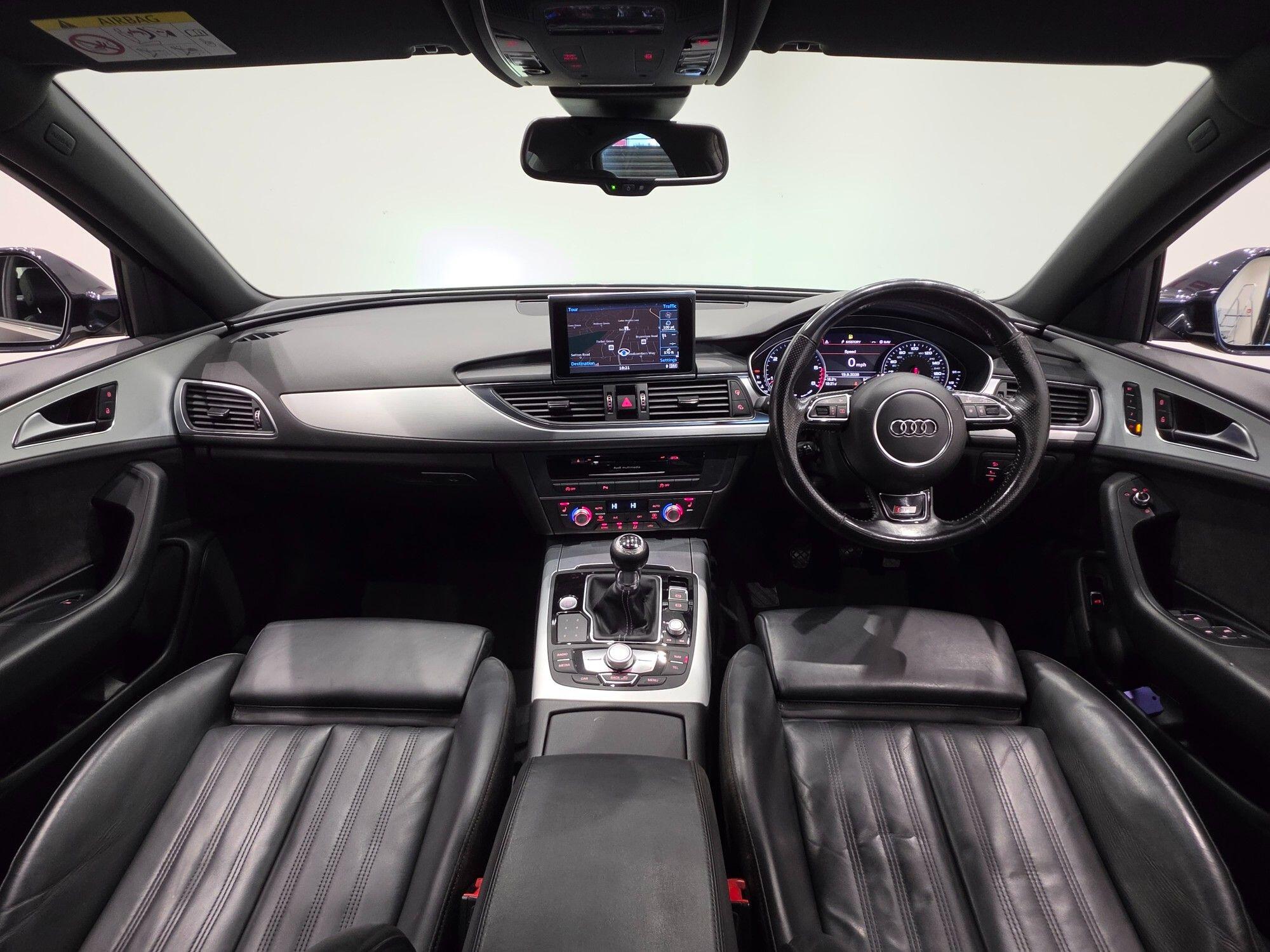 Audi A6 view 26