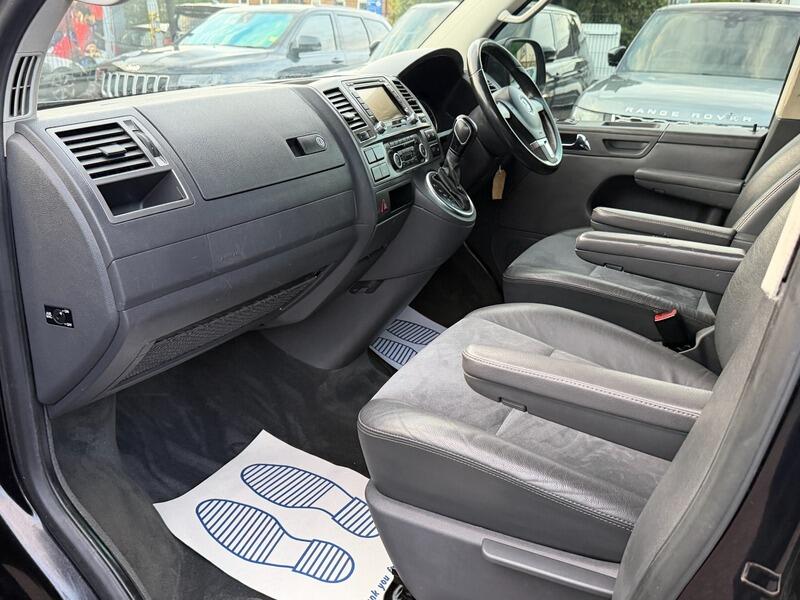 Volkswagen Caravelle view 28