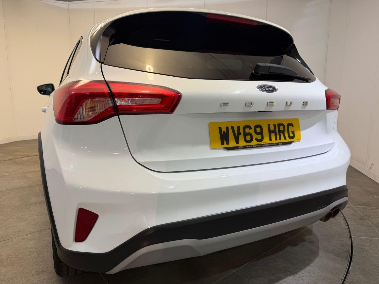 Ford Focus view 38
