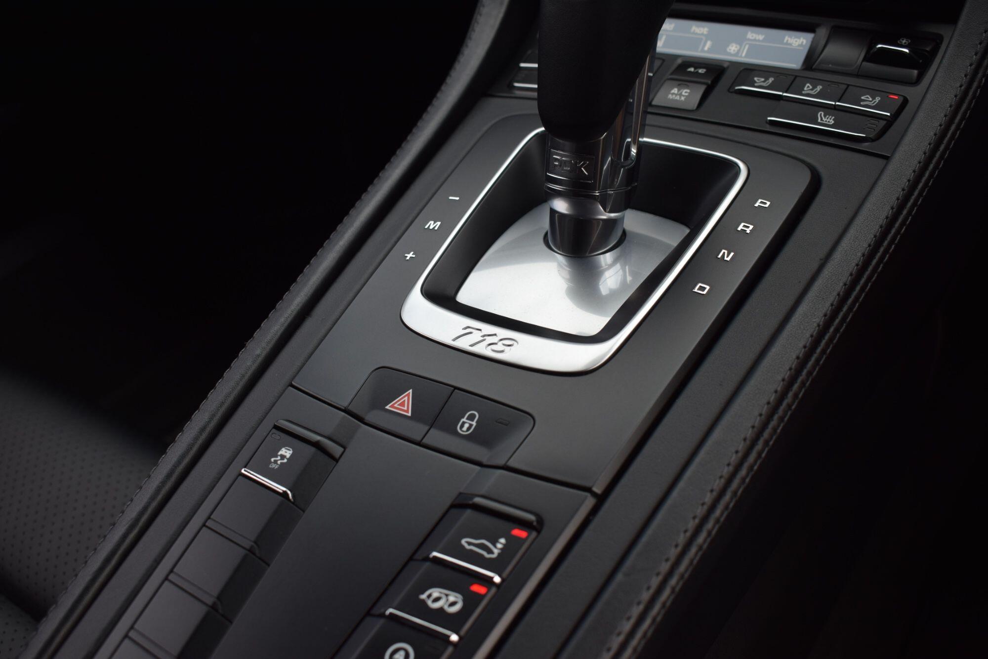 Porsche Cayman view 19