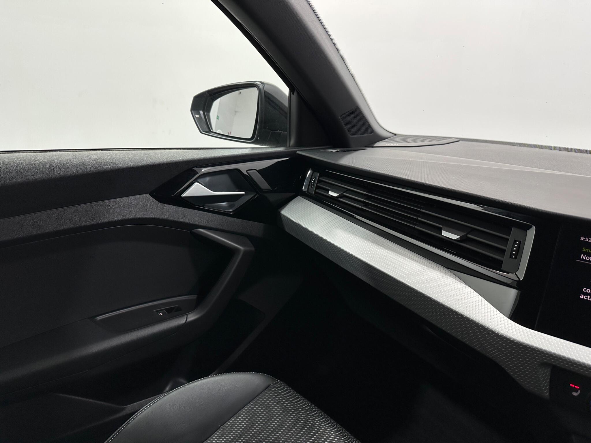 Audi A1 view 26