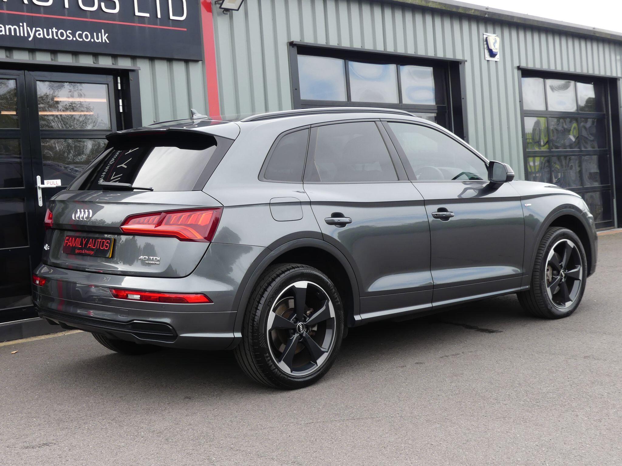 Audi Q5 view 7
