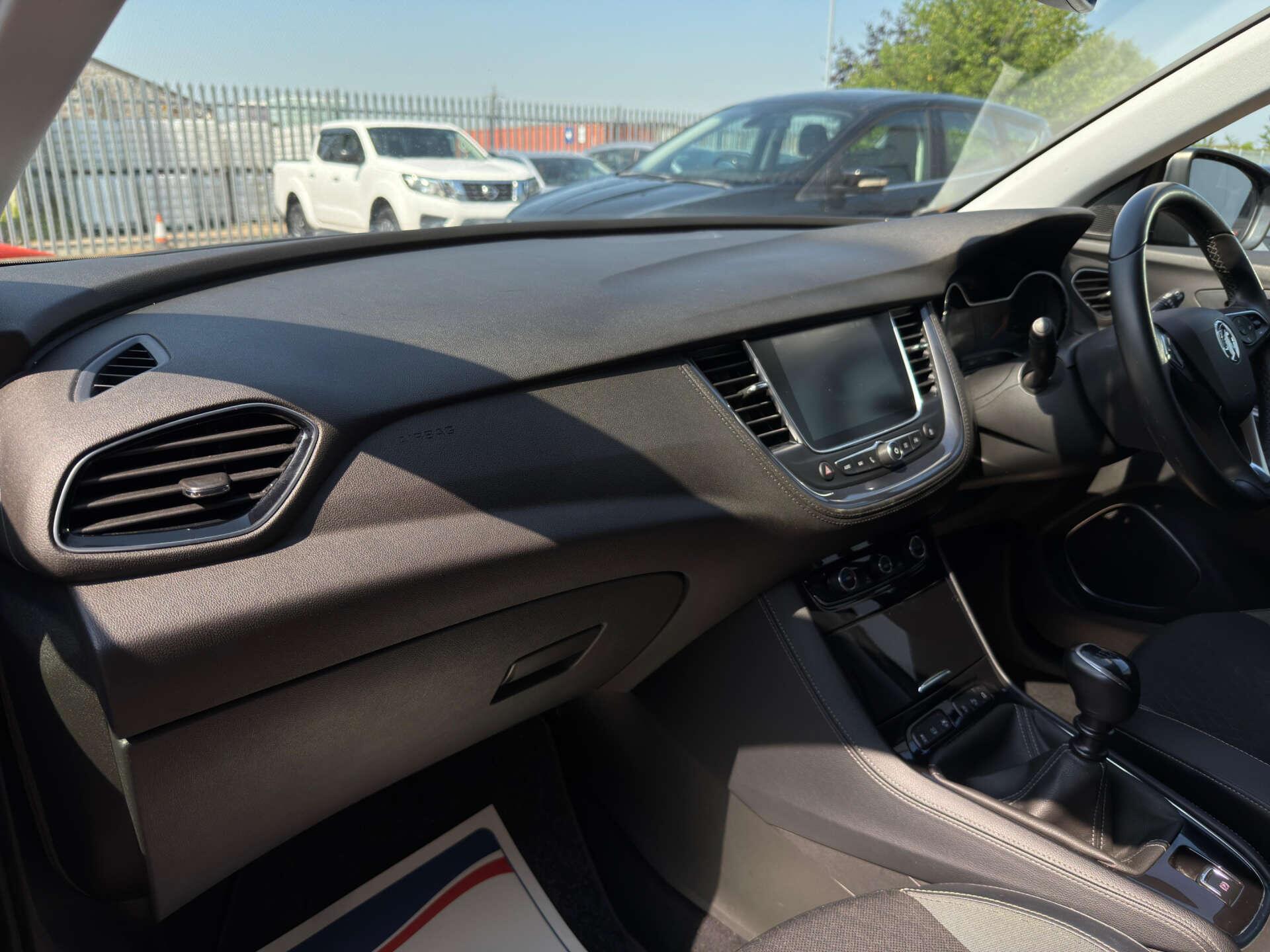 Vauxhall Grandland X view 44
