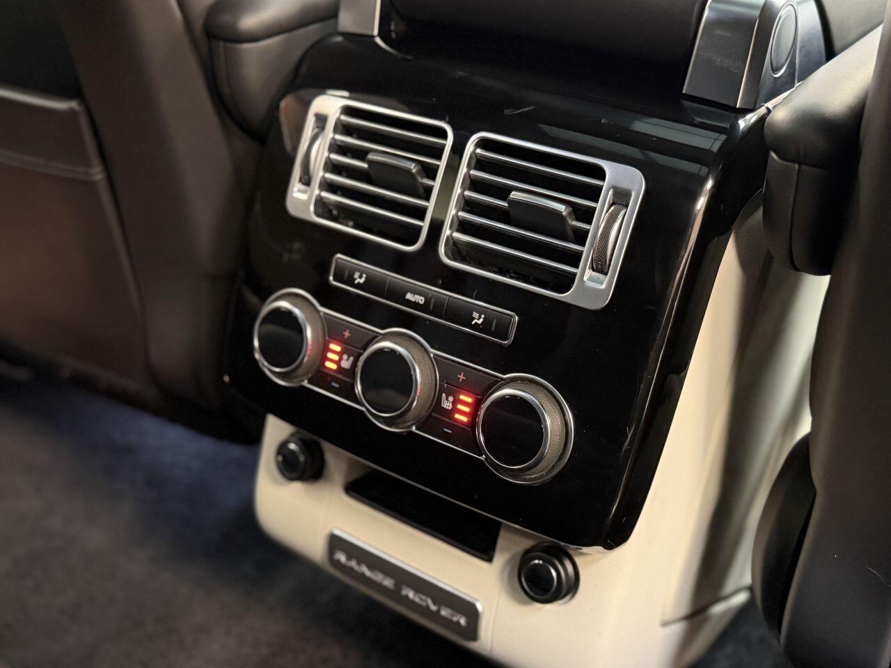 Land Rover Range Rover view 63