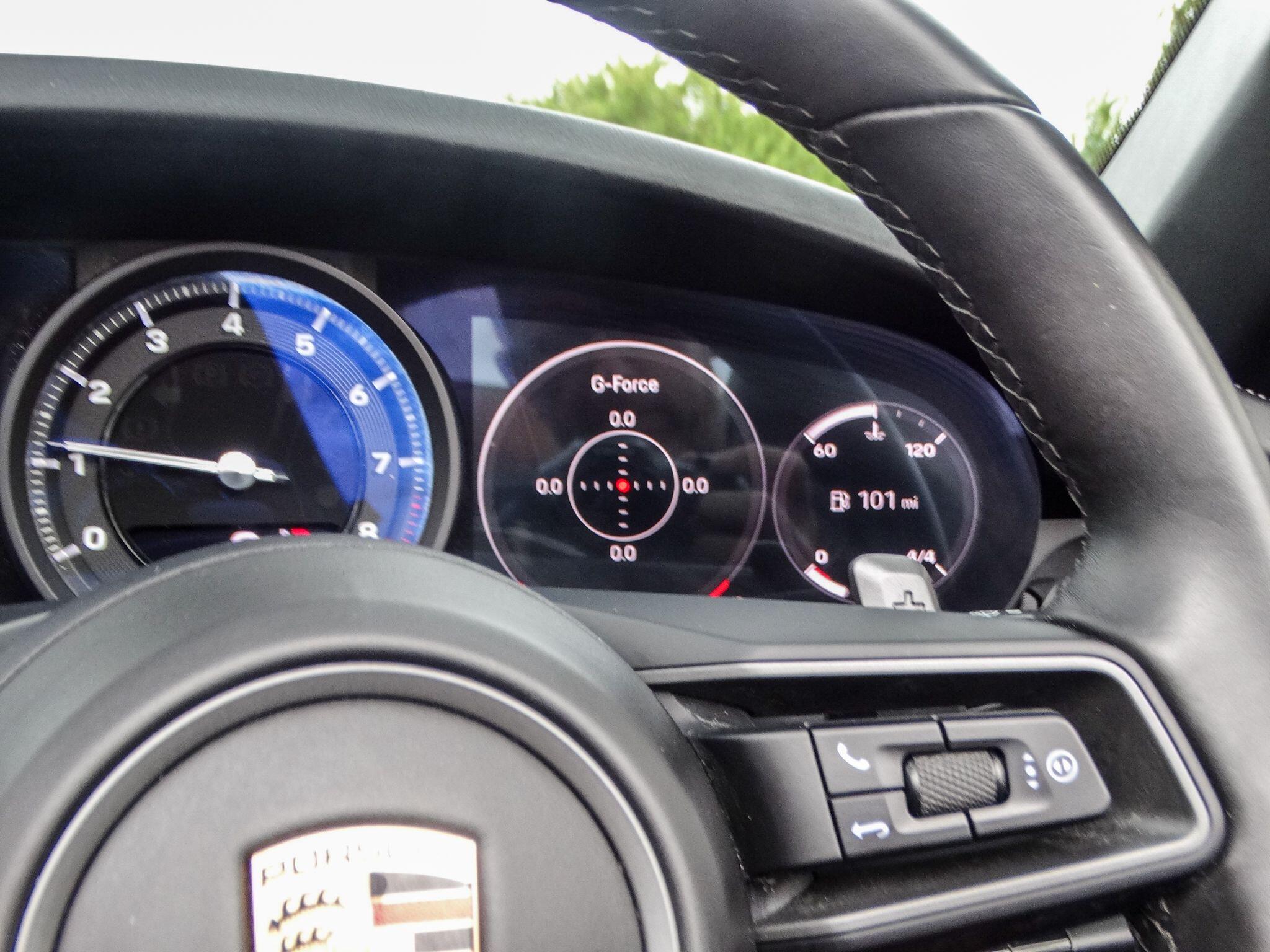 Porsche 911 view 22