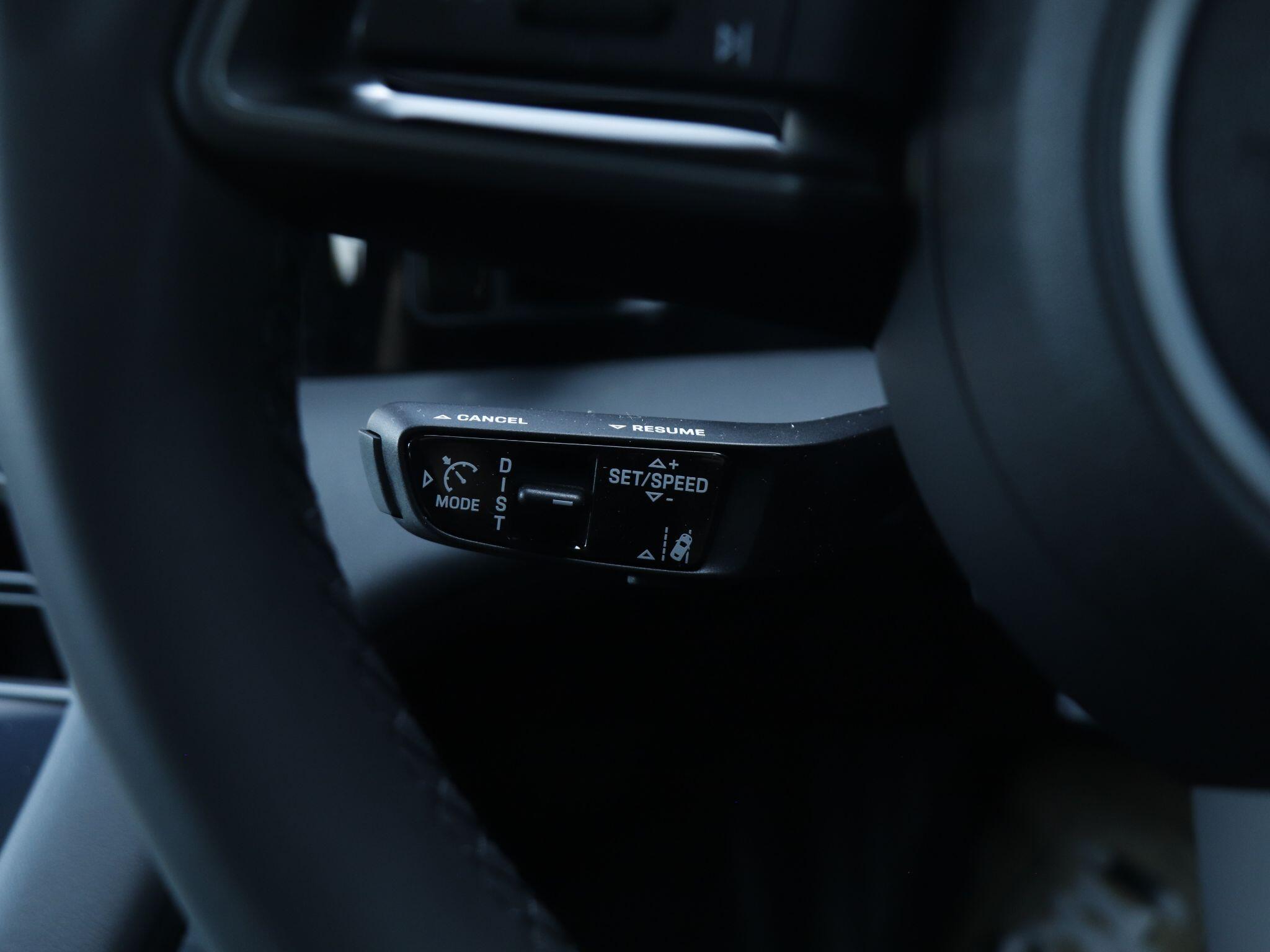 Porsche Taycan view 19