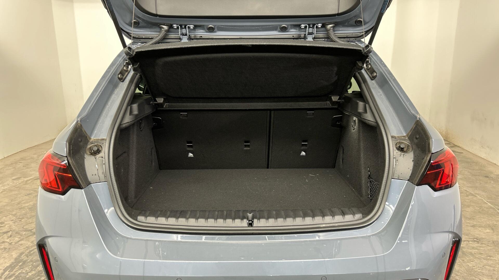 BMW 1 Series view 13