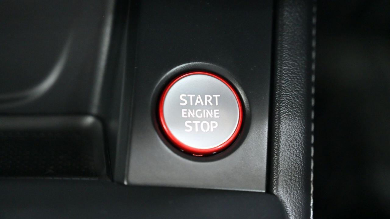 Audi S4 view 35