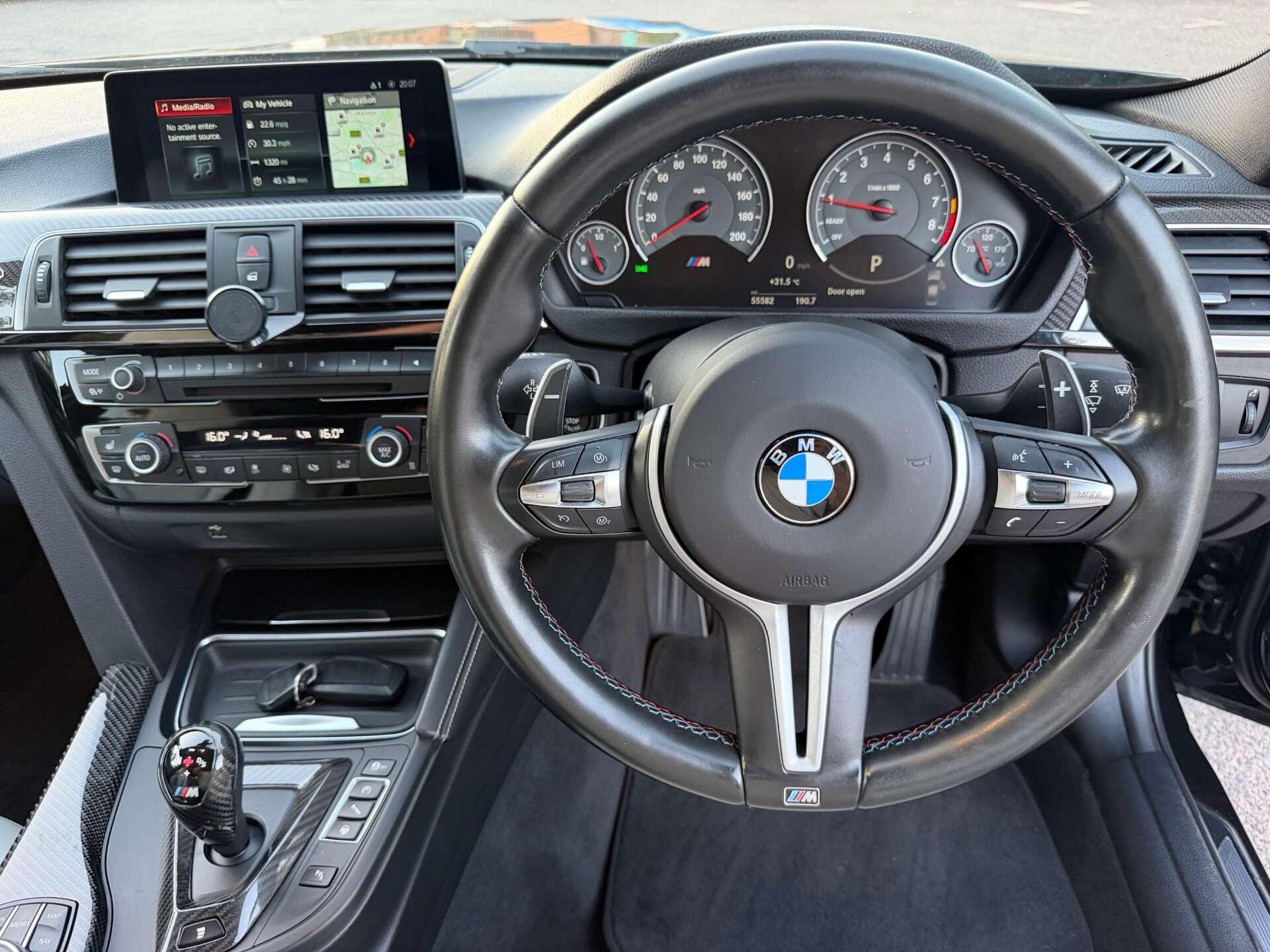 BMW M3 view 32