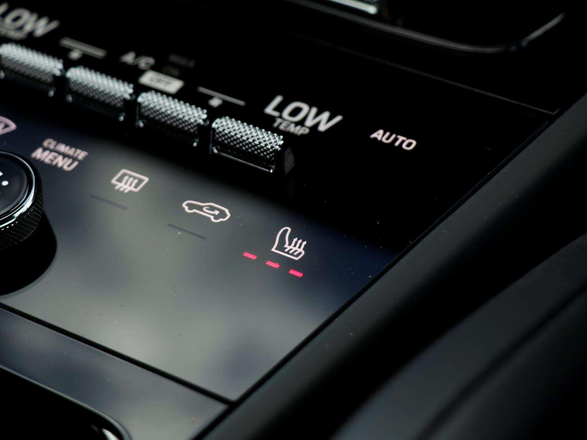 Porsche Cayenne view 18