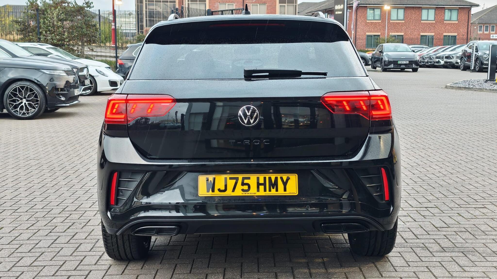 Volkswagen T-Roc view 6