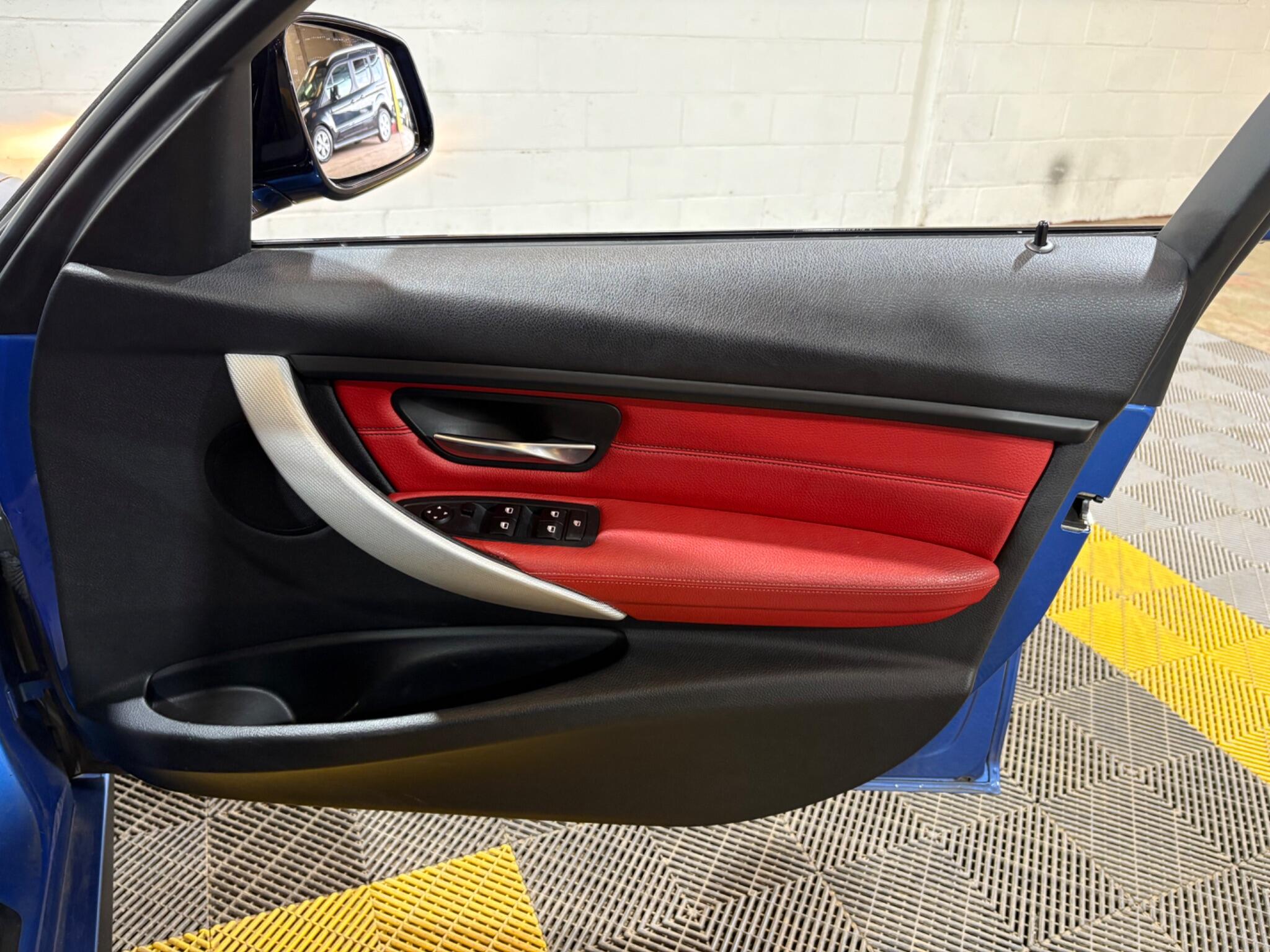 BMW 3 Series view 47