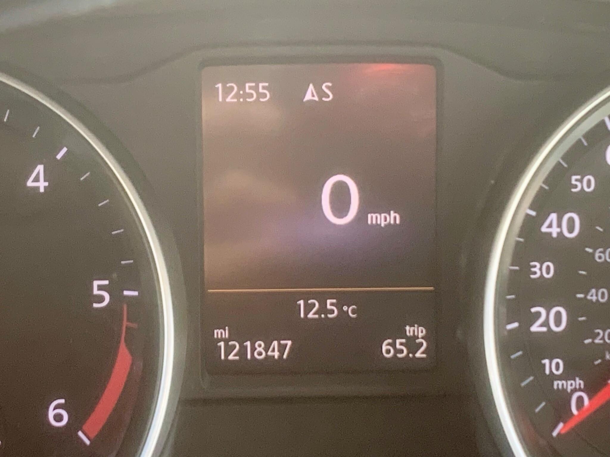 Volkswagen Passat view 59