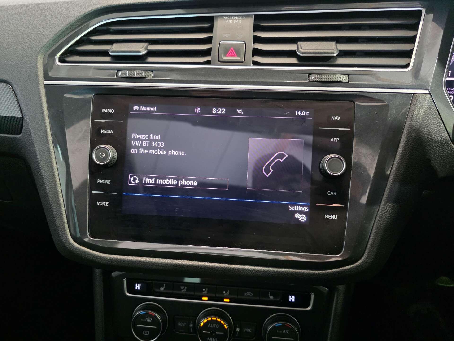 Volkswagen Tiguan view 22