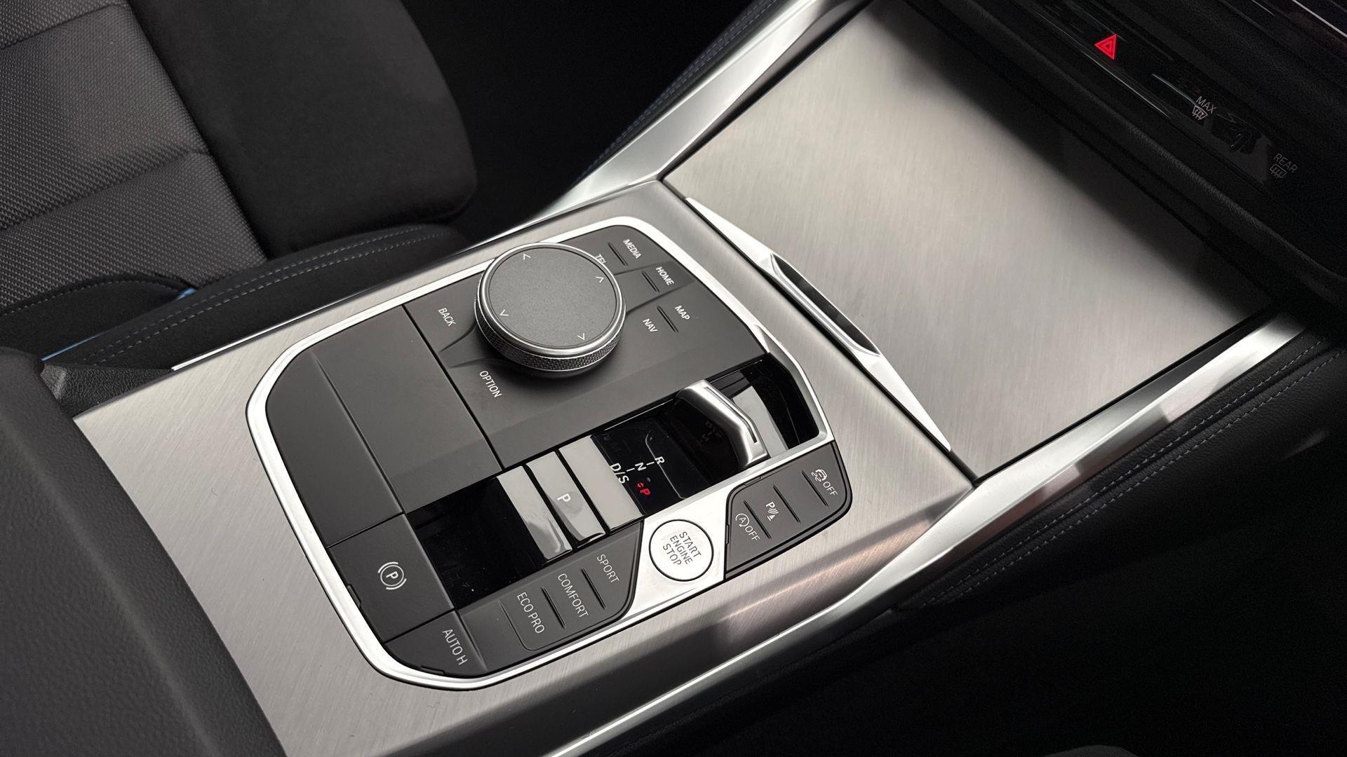 BMW 2 Series view 10