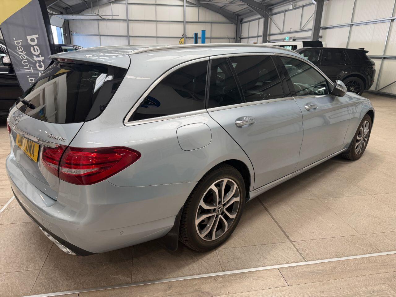 Mercedes-Benz C Class view 10