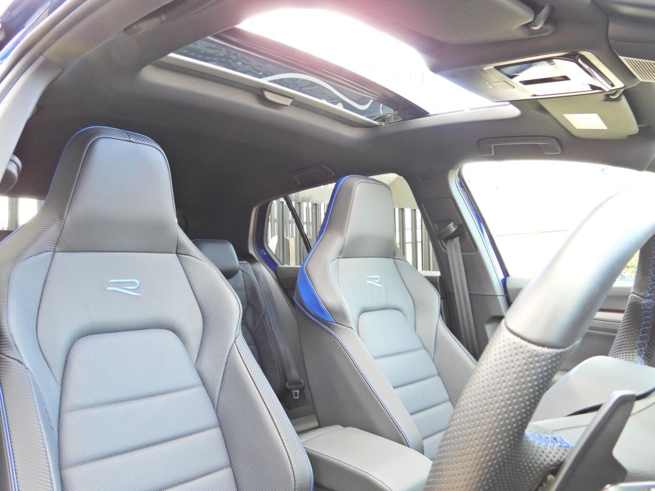 Volkswagen Golf view 18