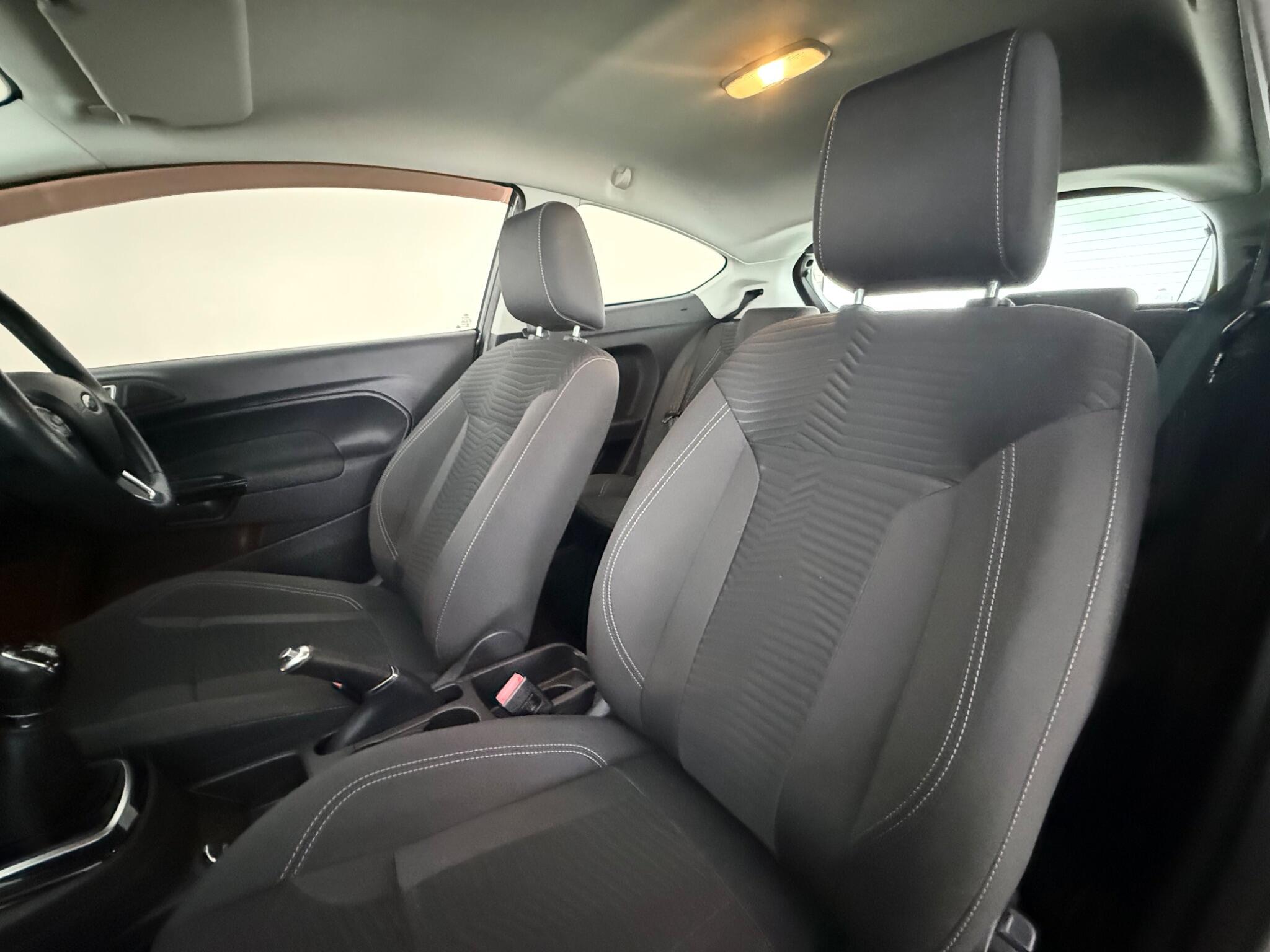 Ford Fiesta view 24