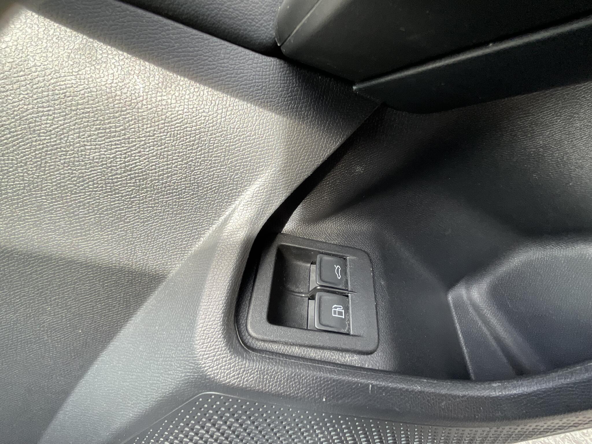CUPRA Formentor view 41