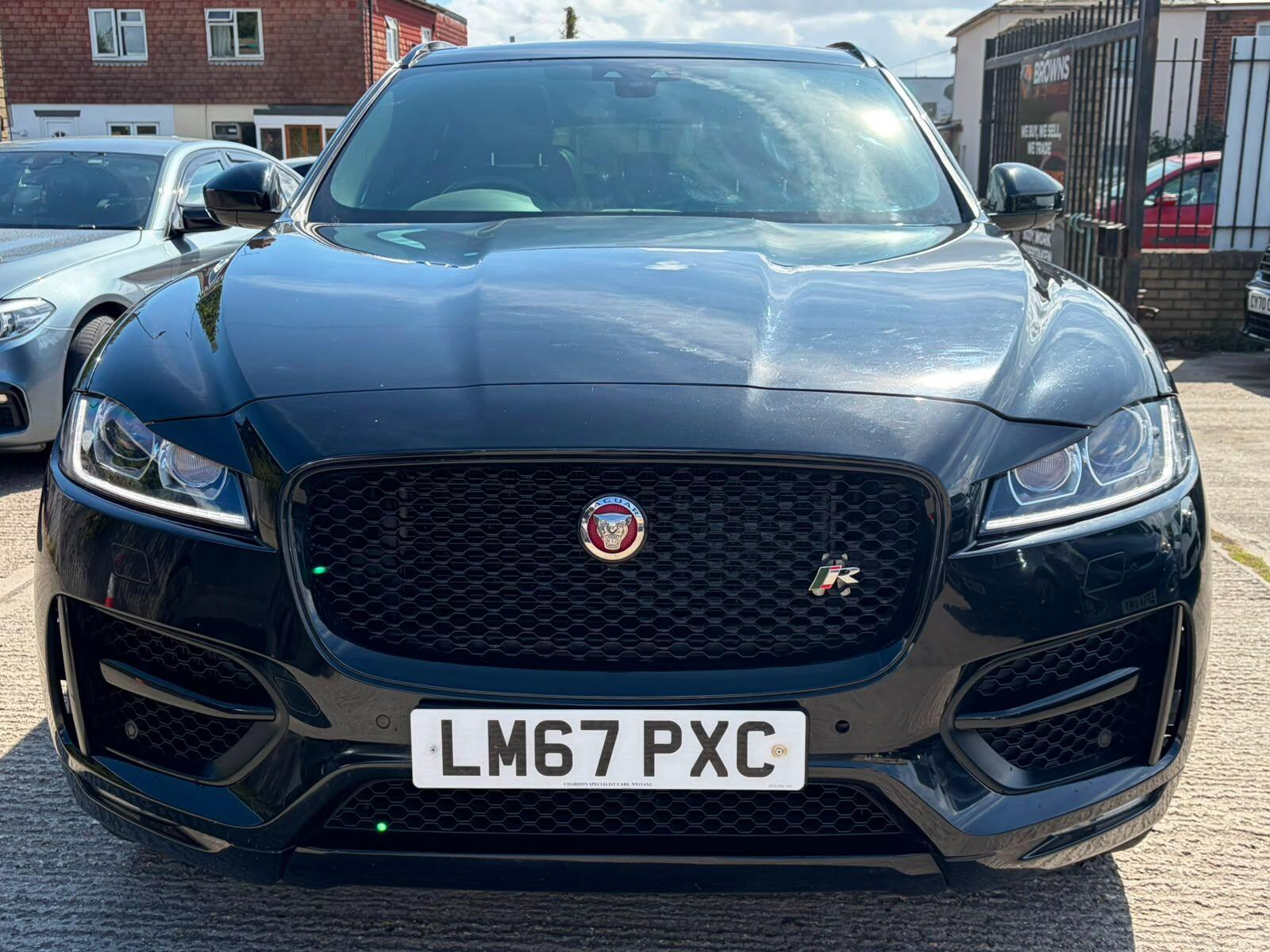 Jaguar F-Pace view 2