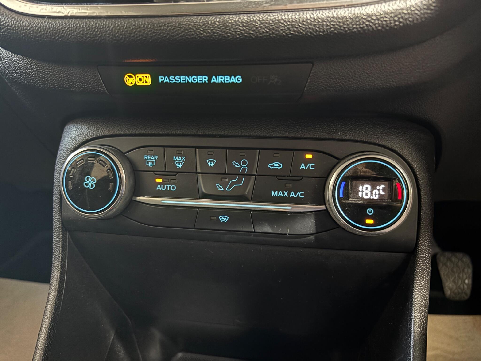 Ford Fiesta view 44