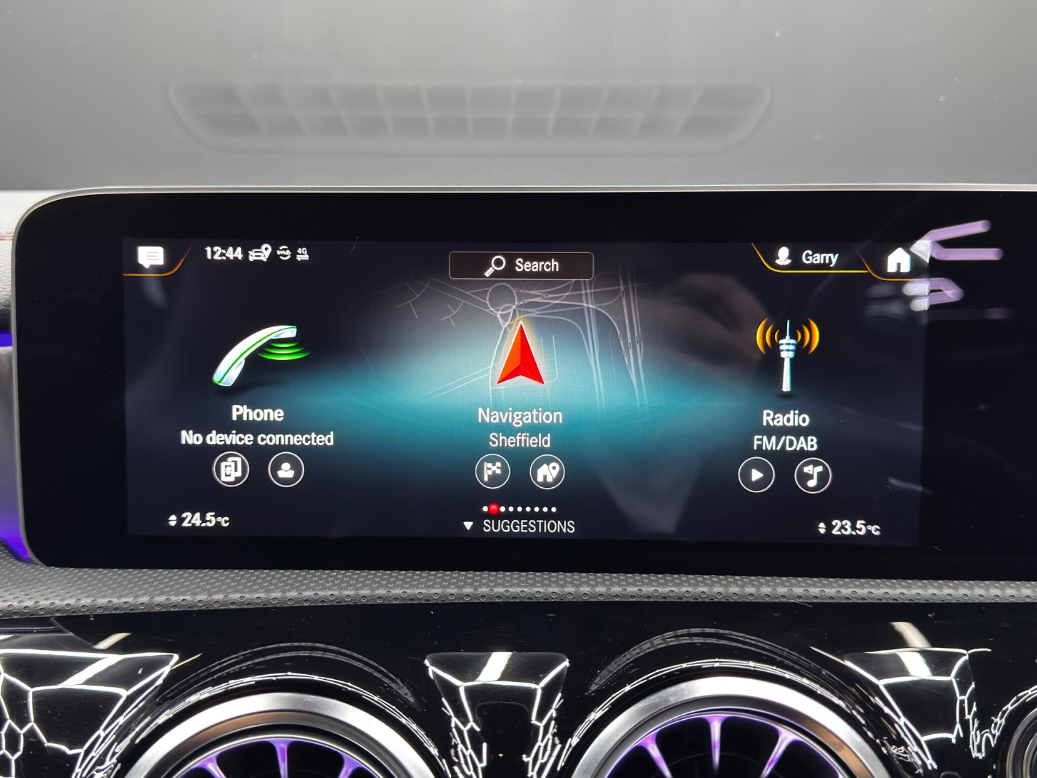Mercedes-Benz CLA view 31