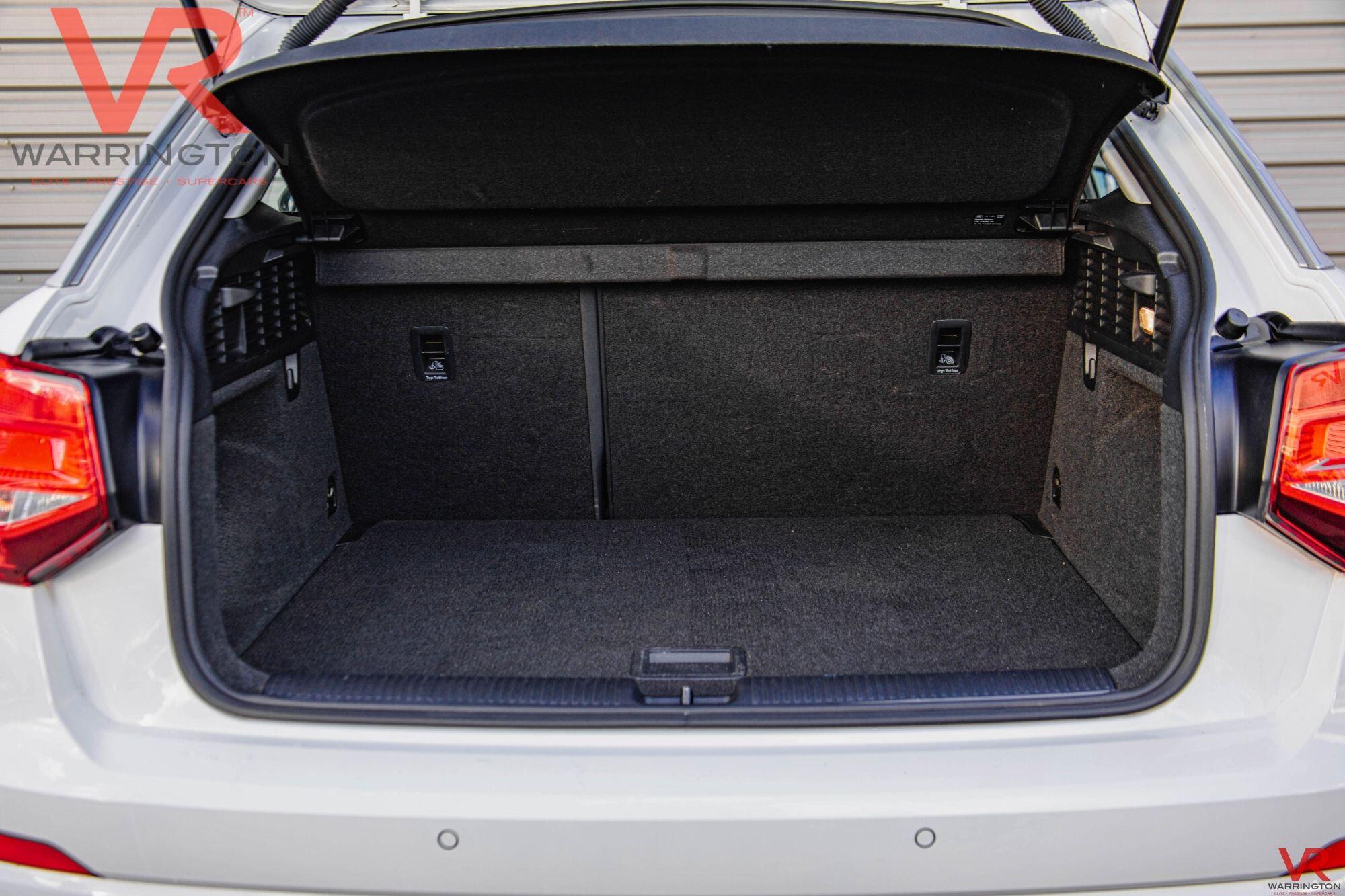Audi Q2 view 15