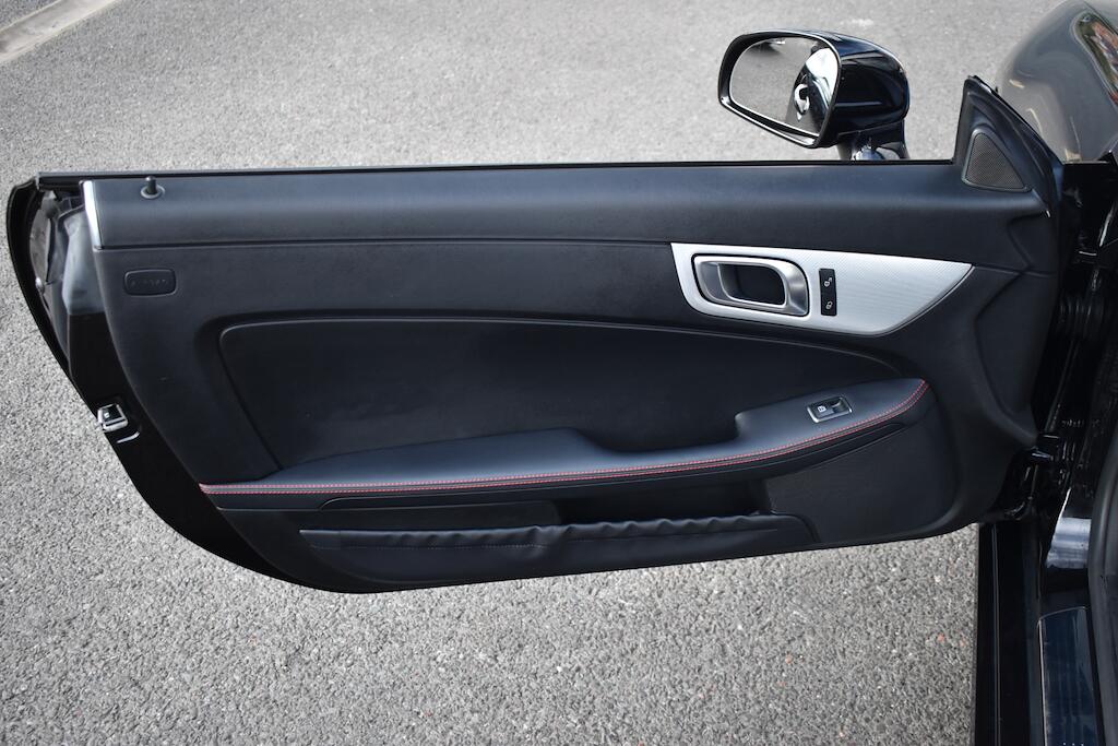 Mercedes-Benz SLC view 34