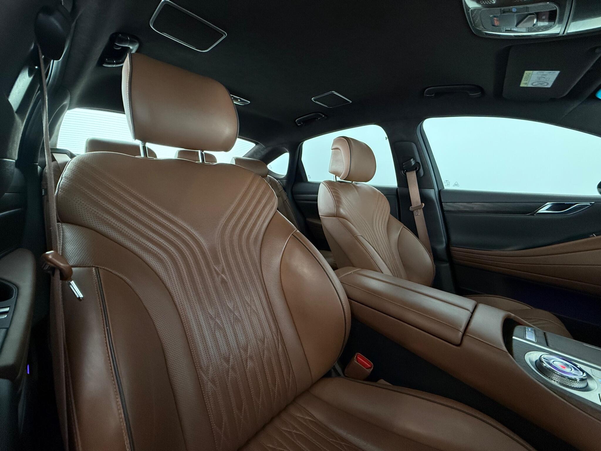 Genesis G80 view 37
