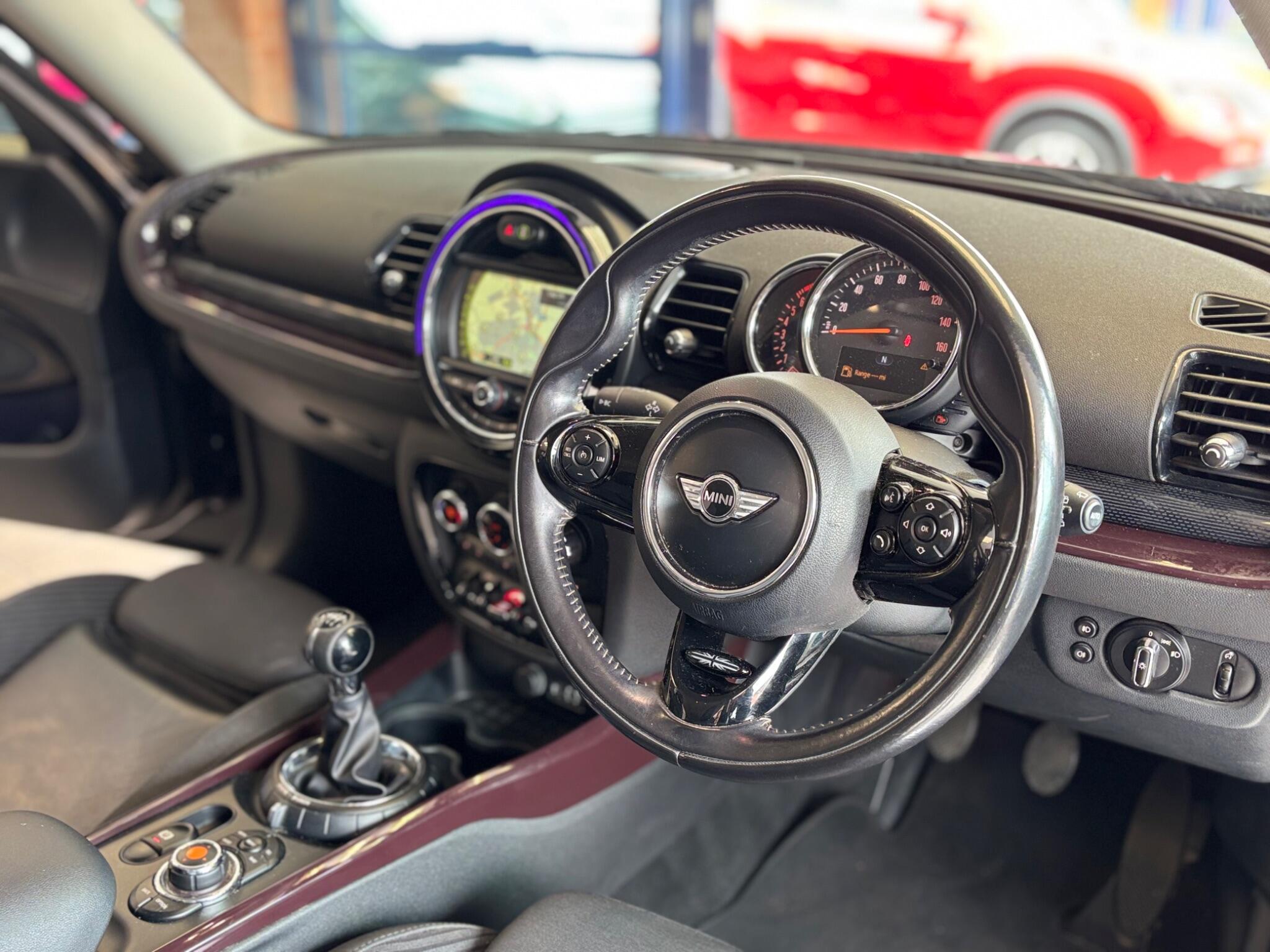 Mini Clubman view 10