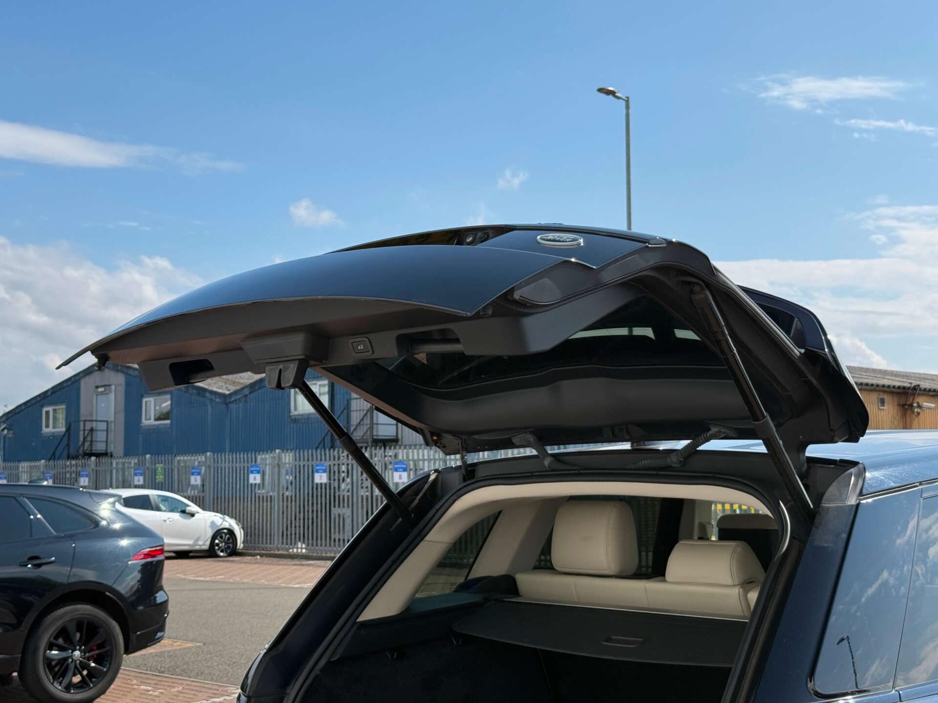 Land Rover Range Rover Sport view 35