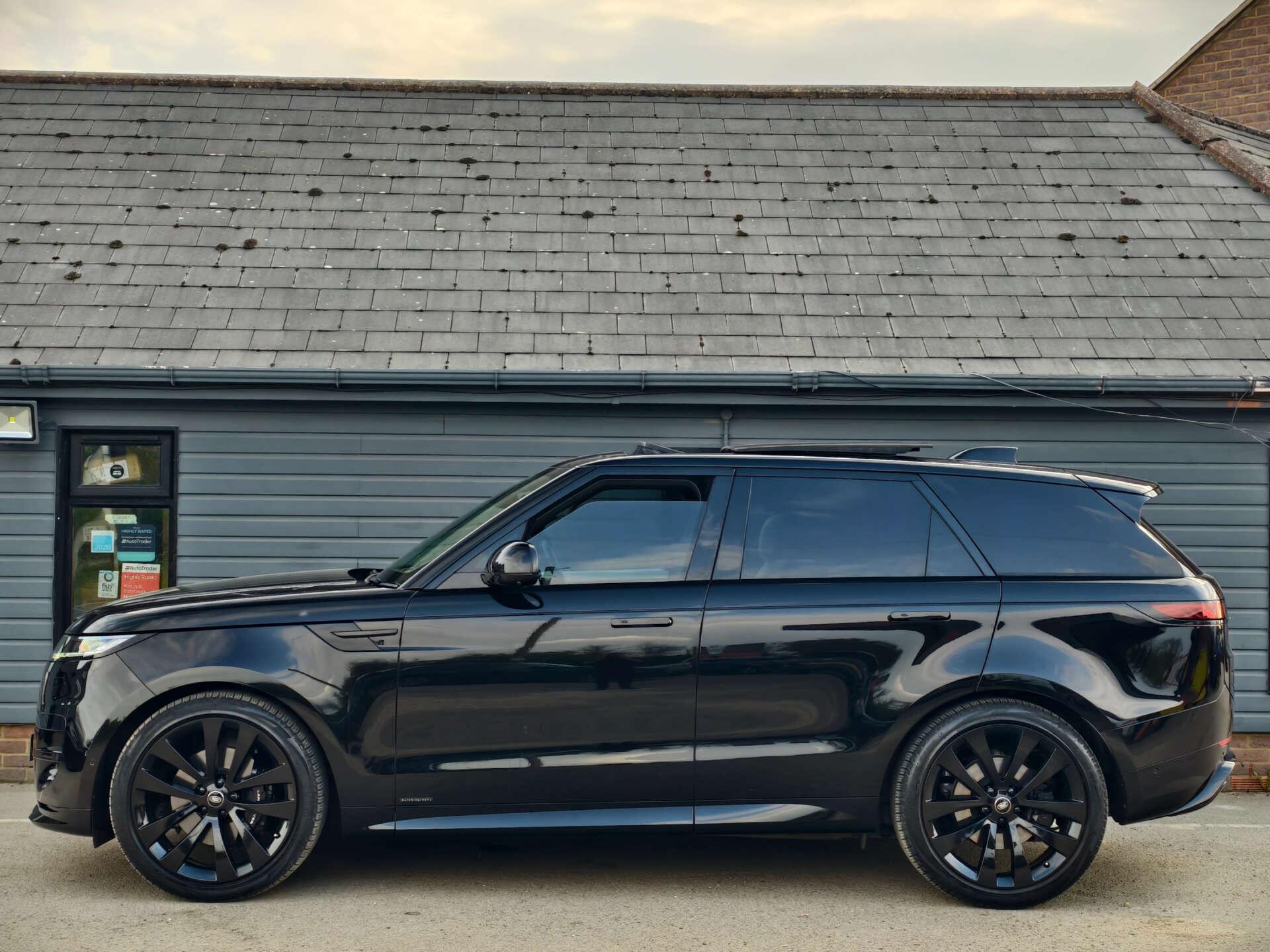 Land Rover Range Rover Sport view 12