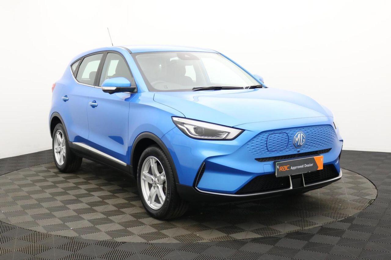 MG ZS view 11