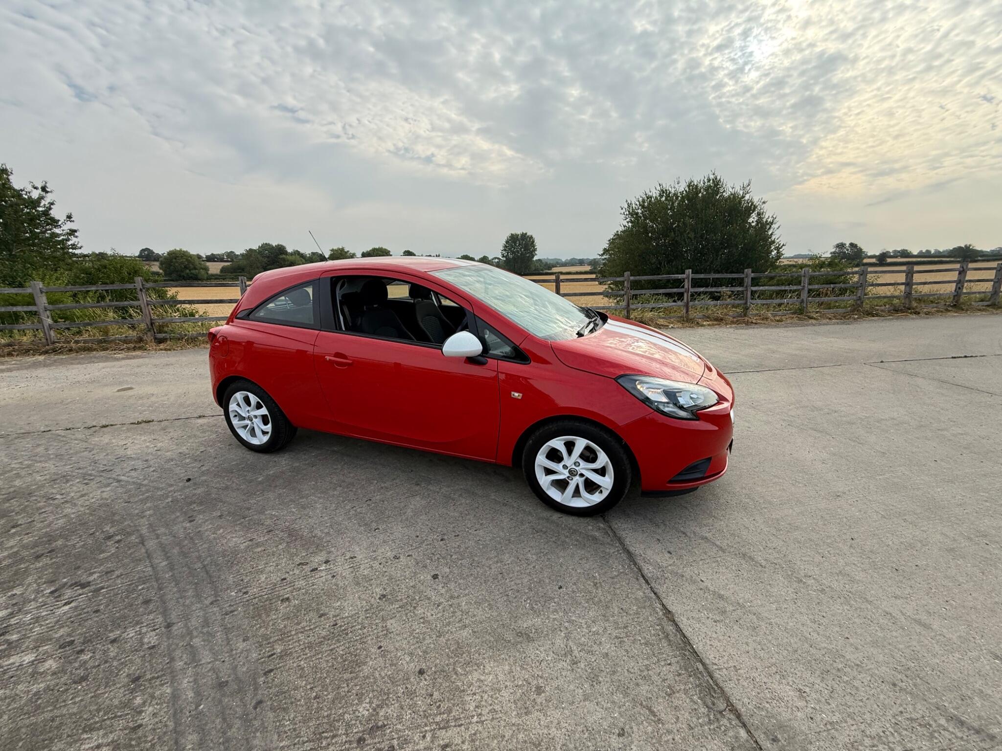 Vauxhall Corsa 1.2i Sting Euro 6 3dr — photo 22 of 68