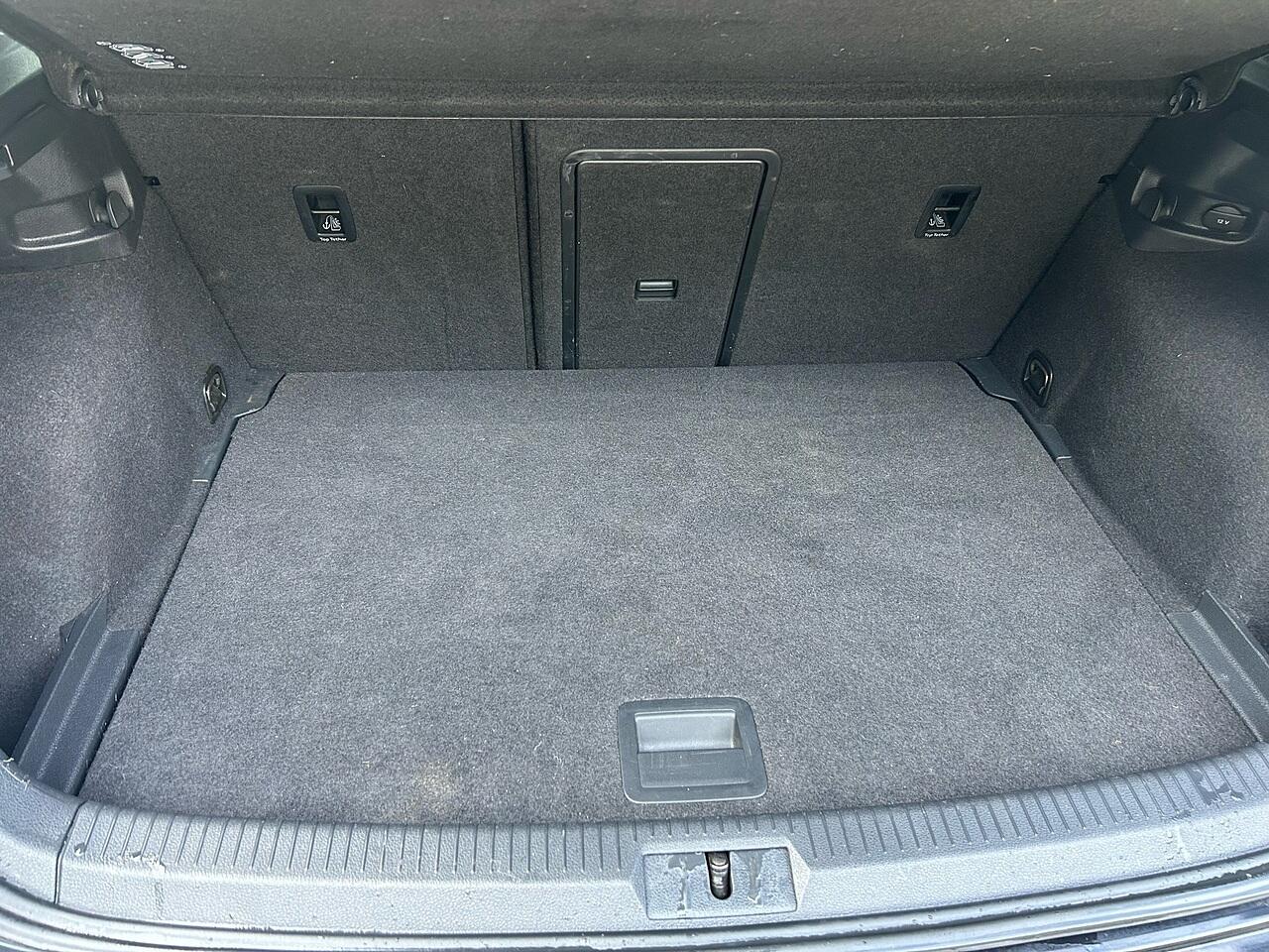 Volkswagen Golf view 36