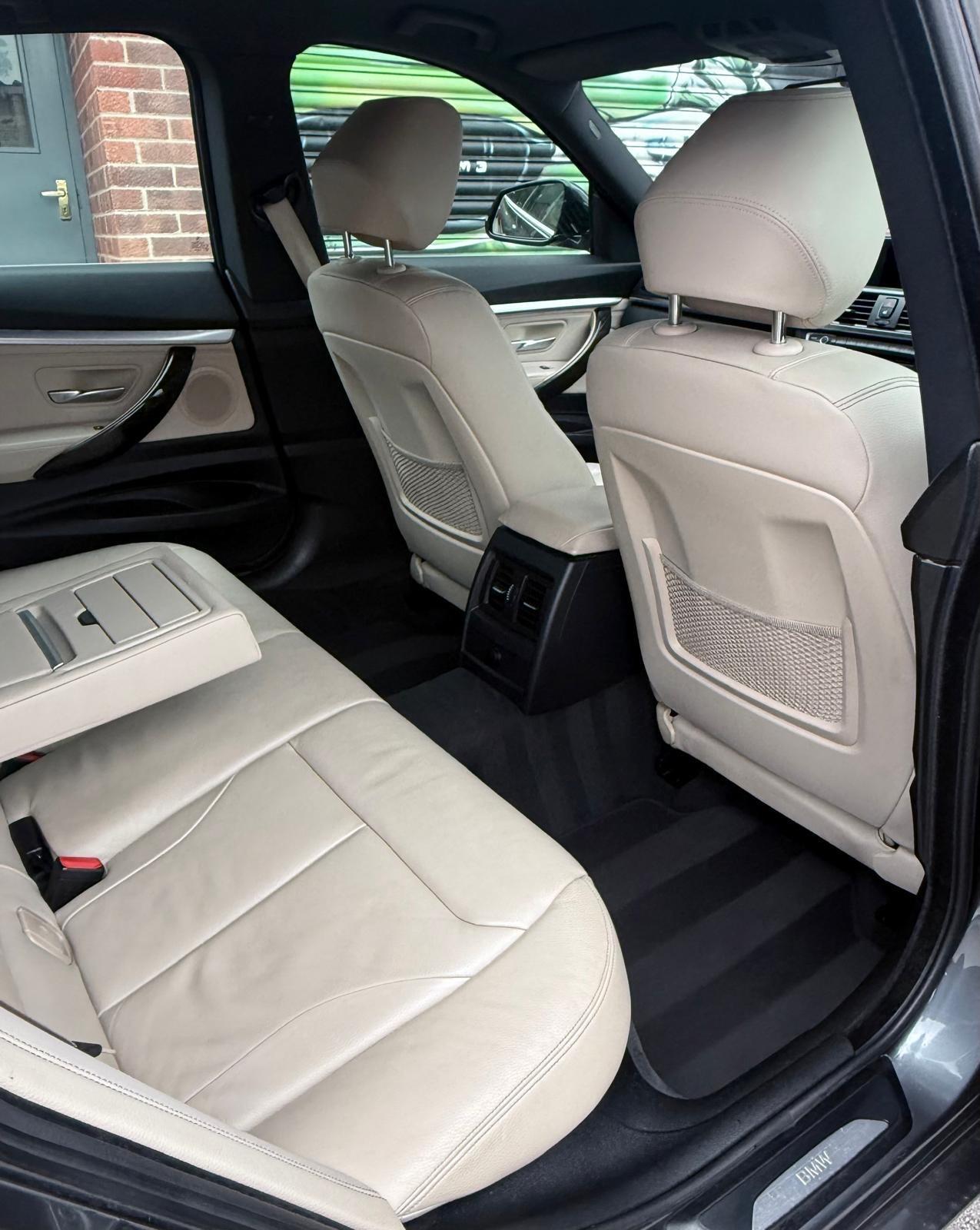BMW 3 Series view 54