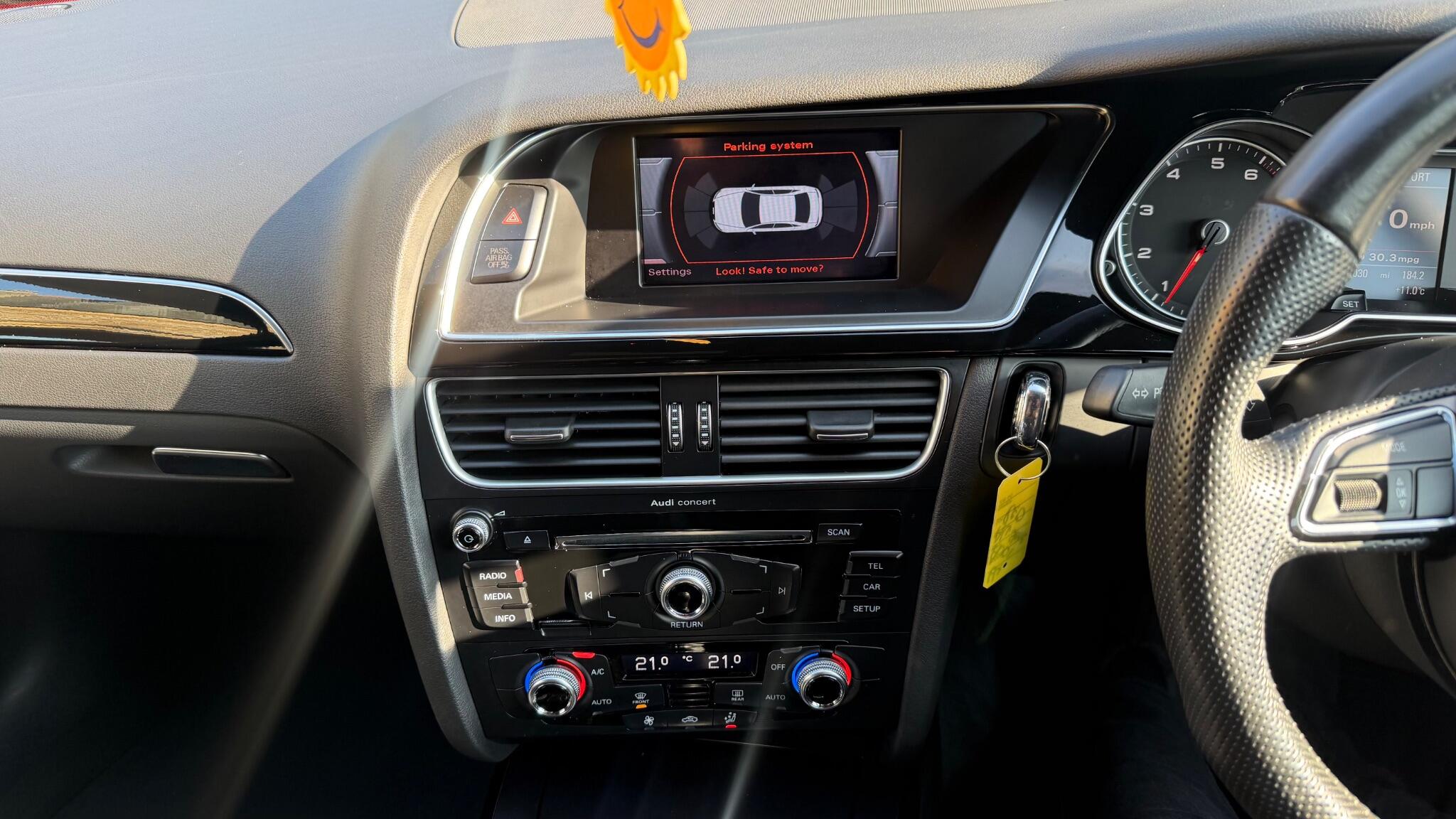 Audi A4 view 49